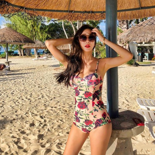 复古玫瑰印花性感比基尼