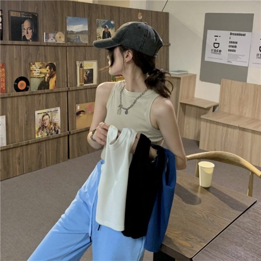 百搭挂脖无袖短版上衣