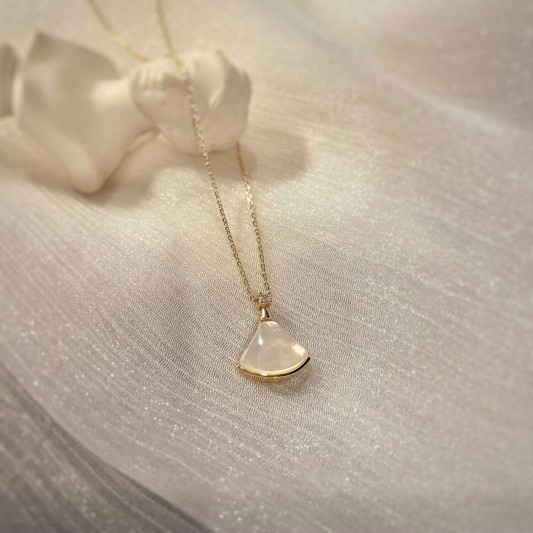 天然母贝扇形项链