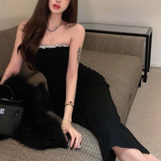 性感抹胸包臀连身裙